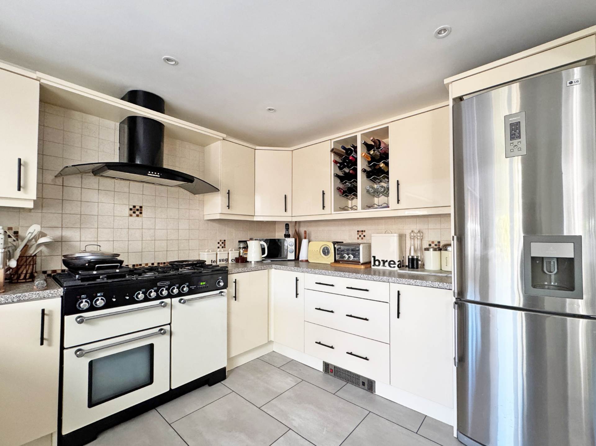 Wells Road, Sholver, Image 5