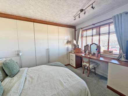 Wells Road, Sholver, Image 12