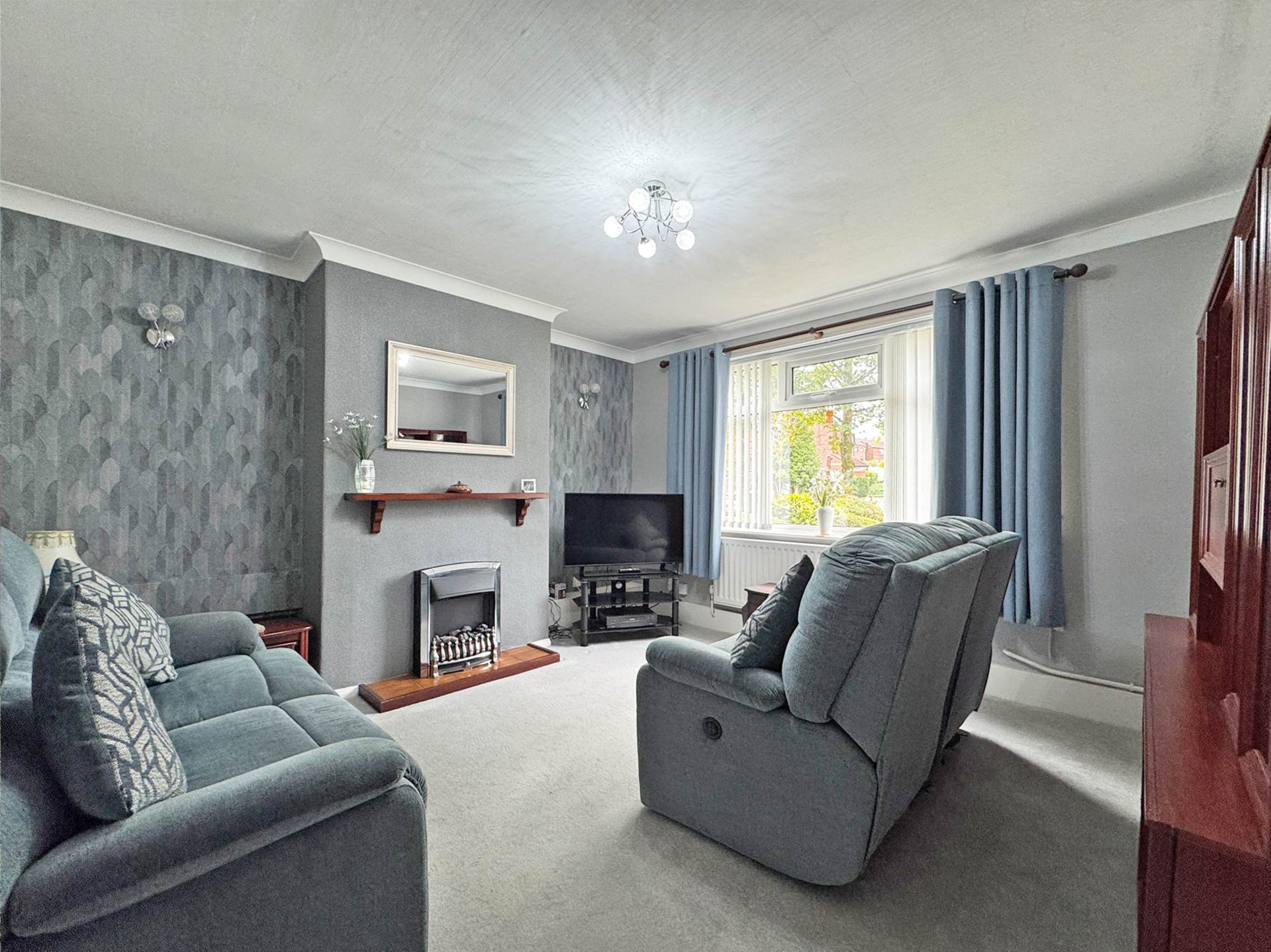 Derwent Drive, Shaw, Image 3