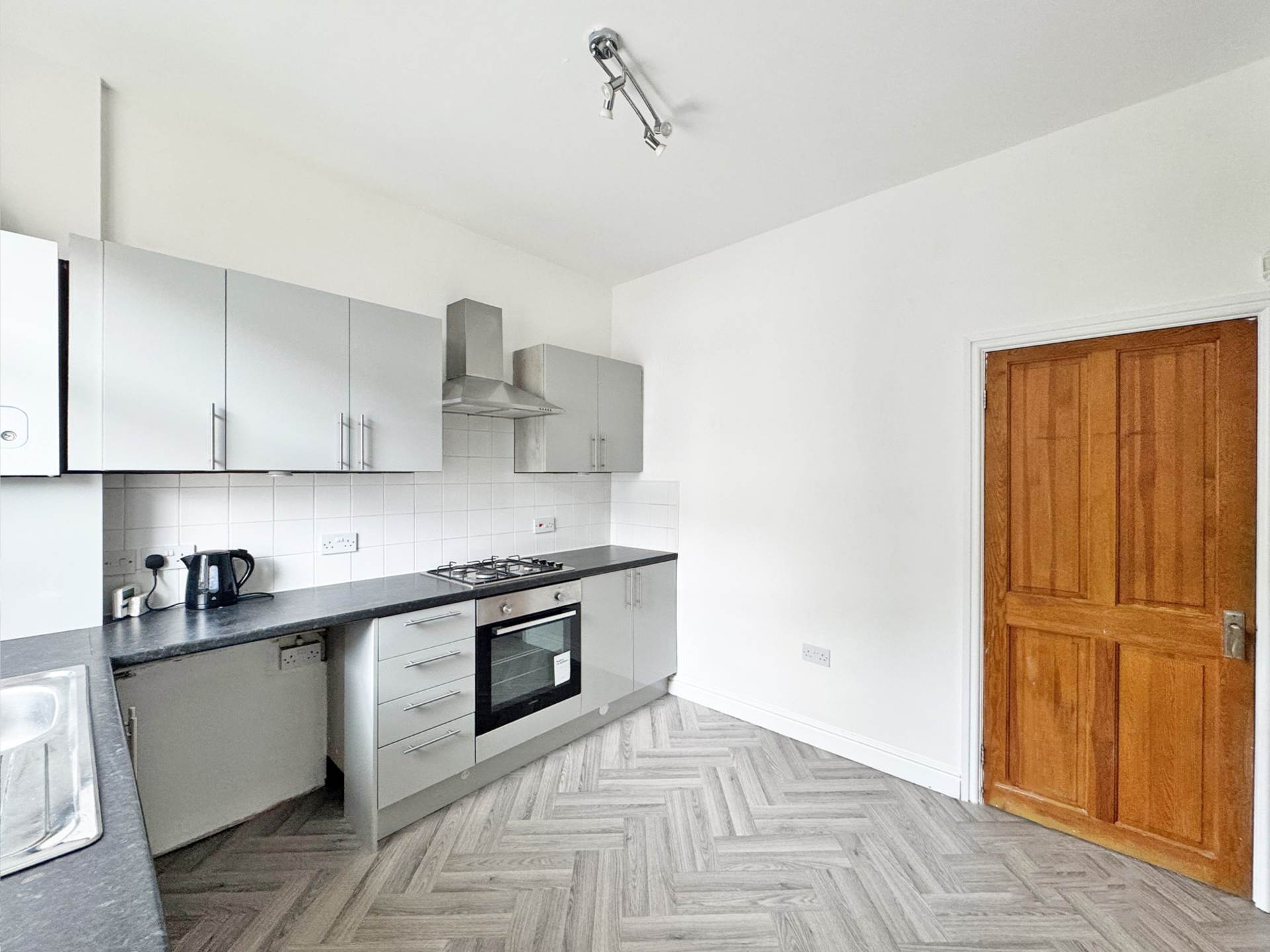 Ripponden Street, Watersheddings, Image 5