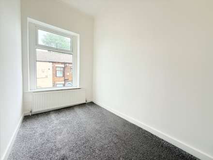 Ripponden Street, Watersheddings, Image 8