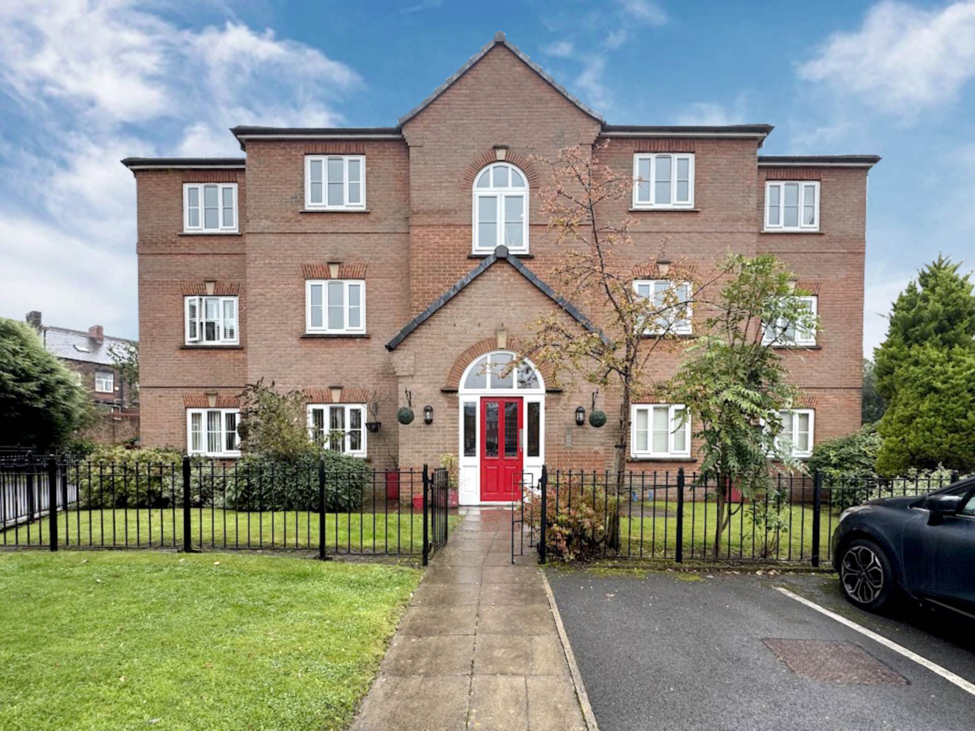 Rosebay Close, Royton, Image 1