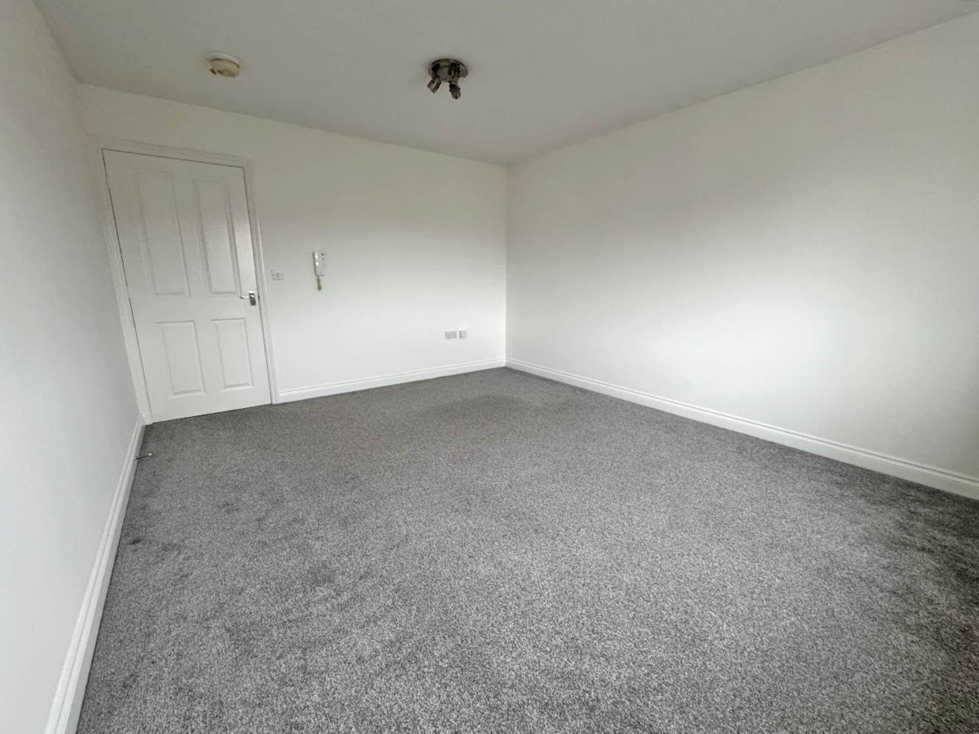 Rosebay Close, Royton, Image 5