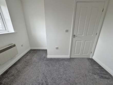 Rosebay Close, Royton, Image 10