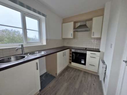 Rosebay Close, Royton, Image 2