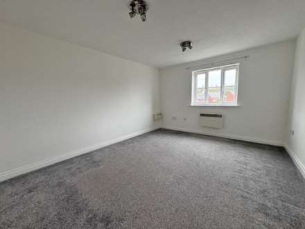 Rosebay Close, Royton, Image 4