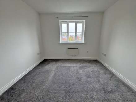 Rosebay Close, Royton, Image 6