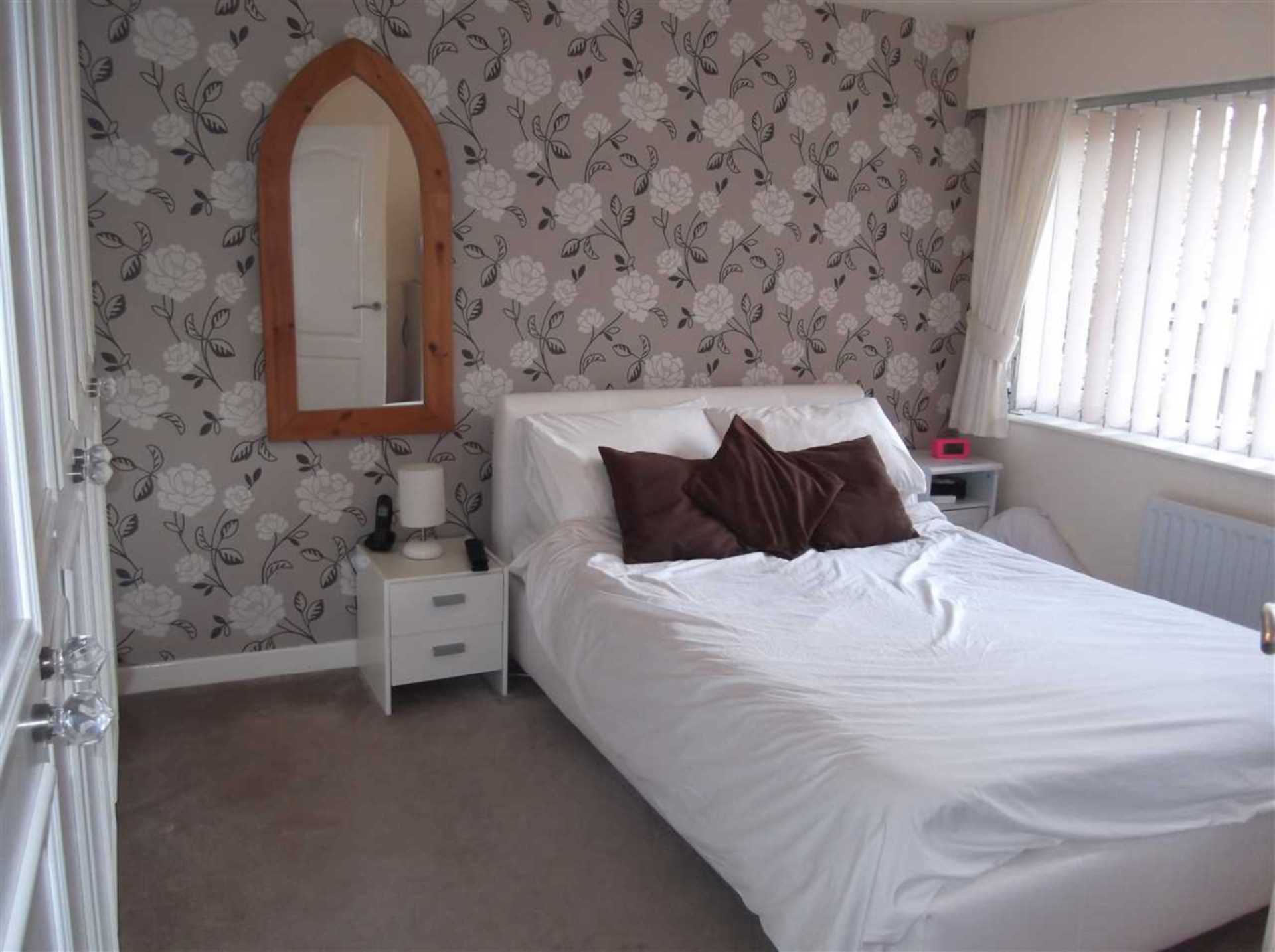 Lea View, Royton, Image 10