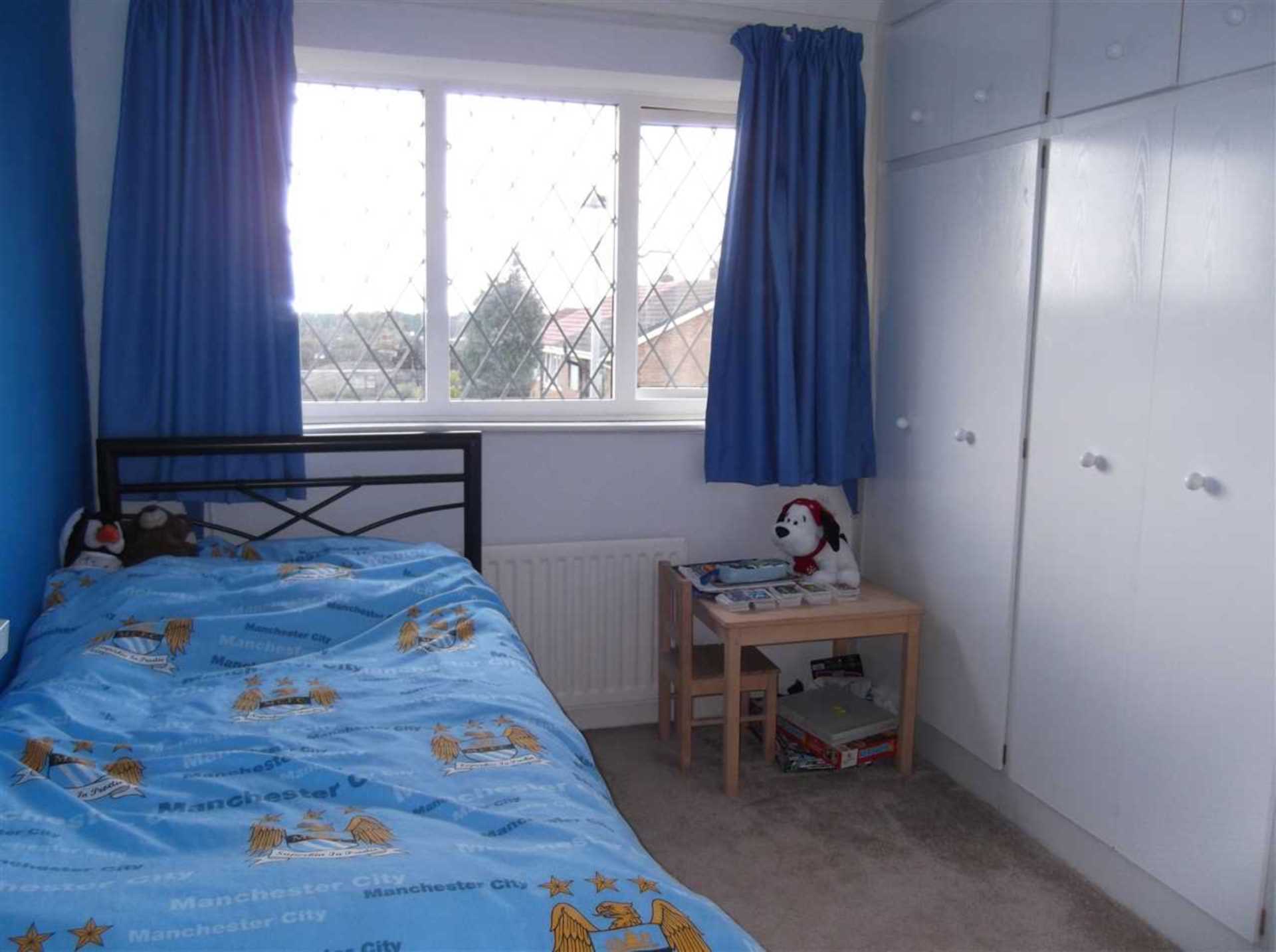 Lea View, Royton, Image 11