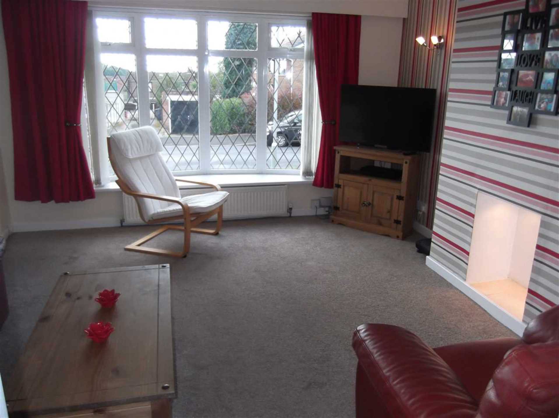 Lea View, Royton, Image 4