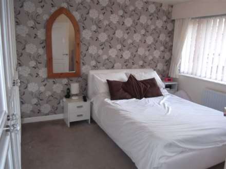 Lea View, Royton, Image 10