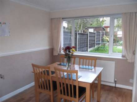 Lea View, Royton, Image 8