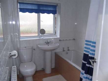 Lea View, Royton, Image 9