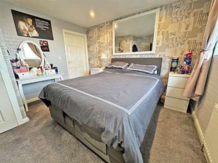 Lindsay Close, Moorside, Oldham, Image 11