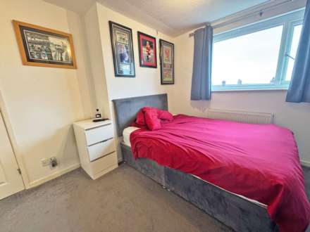 Lindsay Close, Moorside, Oldham, Image 14