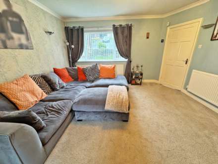 Lindsay Close, Moorside, Oldham, Image 3