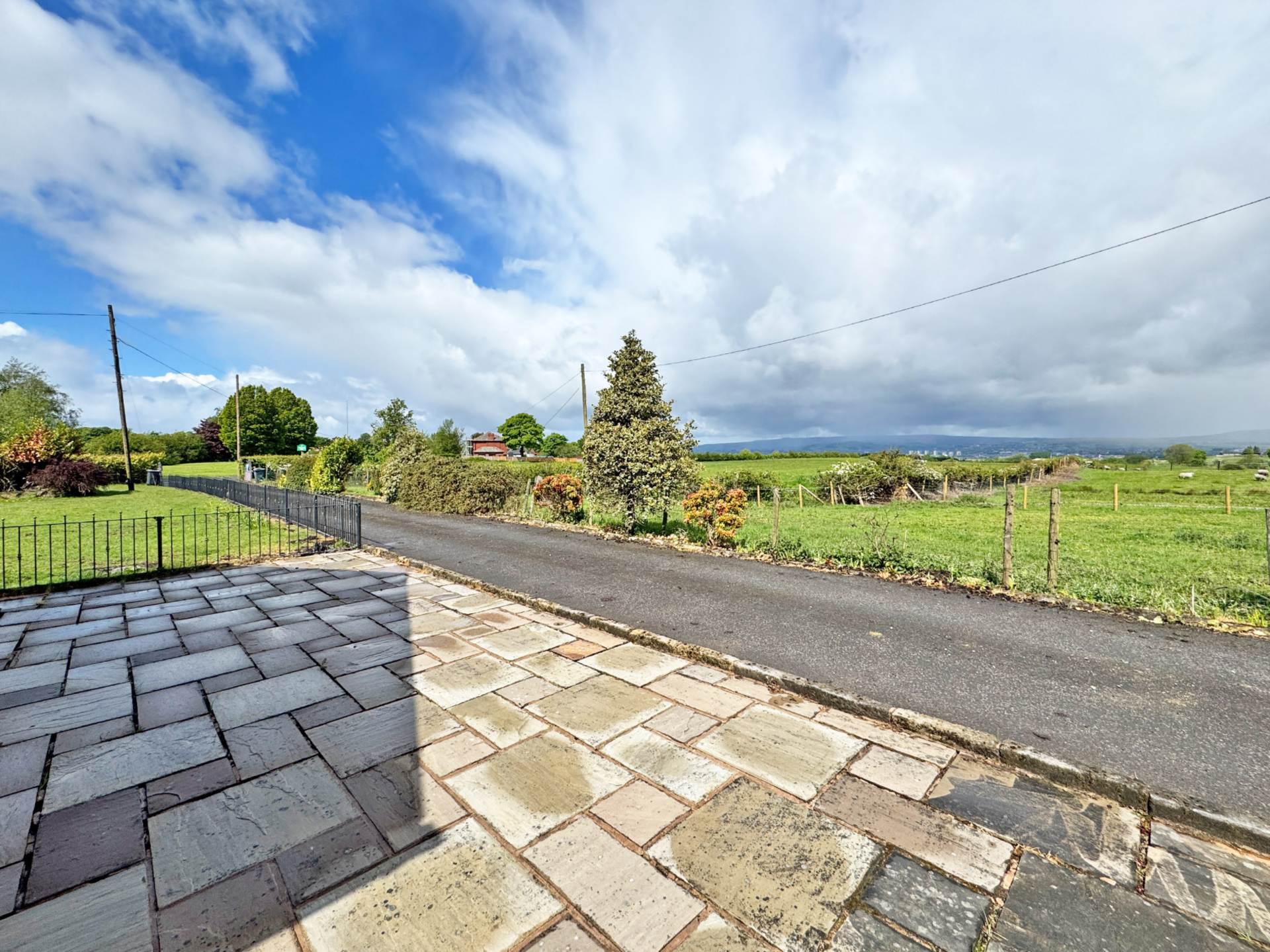 Thornham Road, Royton, Image 2