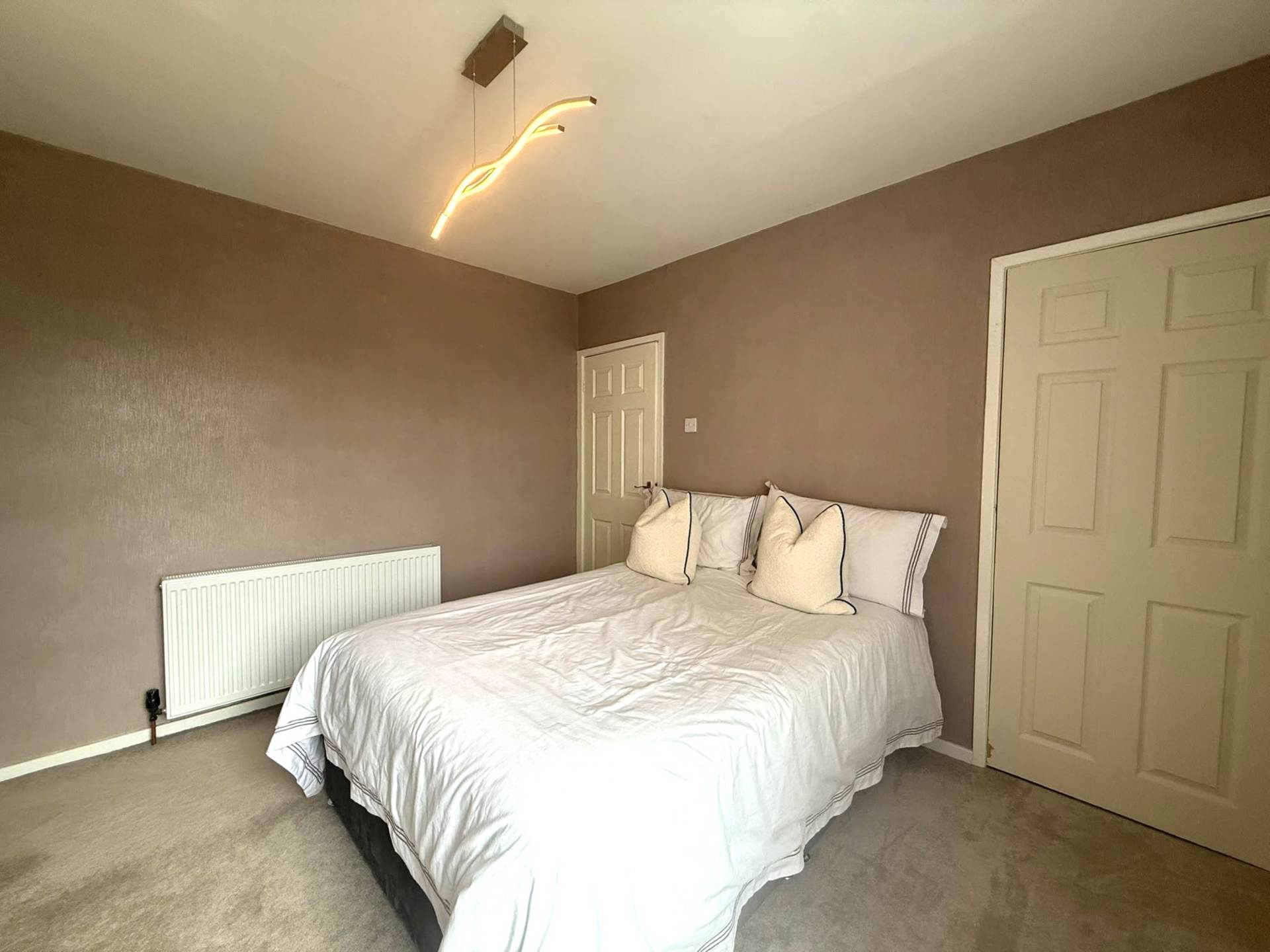 Shaw Road, Royton, Image 6