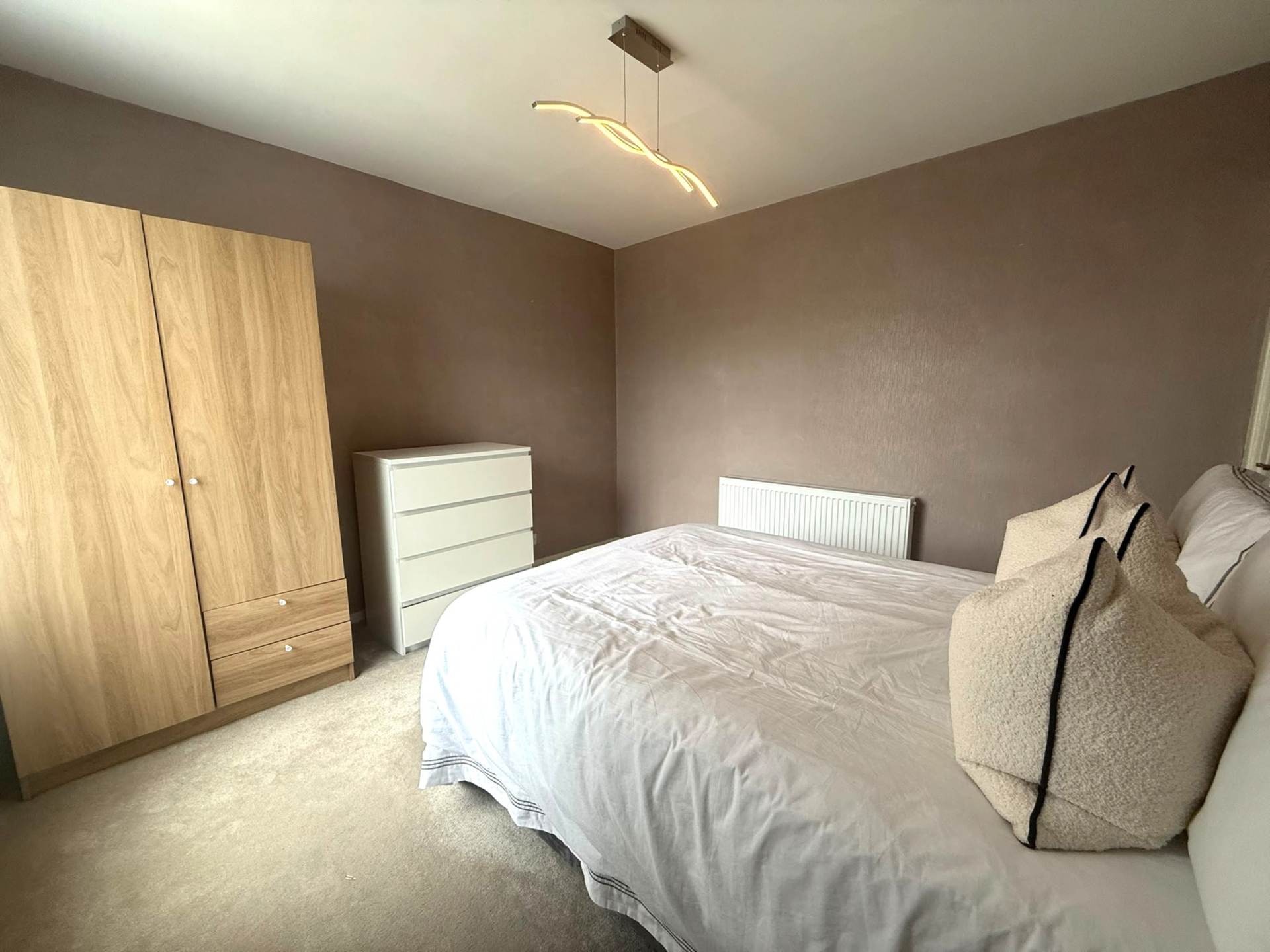 Shaw Road, Royton, Image 7