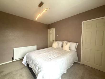 Shaw Road, Royton, Image 6