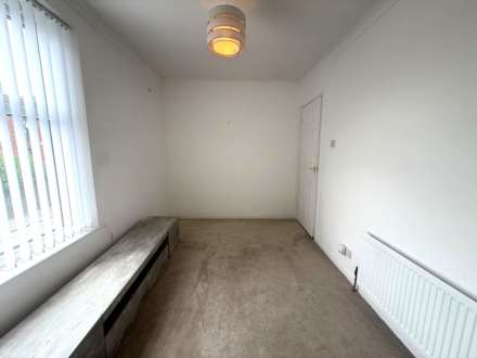 Shaw Road, Royton, Image 8