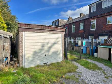 Queen Street, Shaw, Image 22