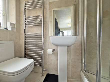 Highfield Drive, Royton, Image 11