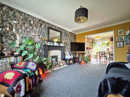 Highfield Drive, Royton, Image 2