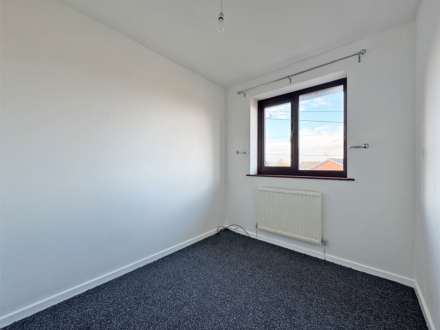 Oldham Road, Royton, Image 7