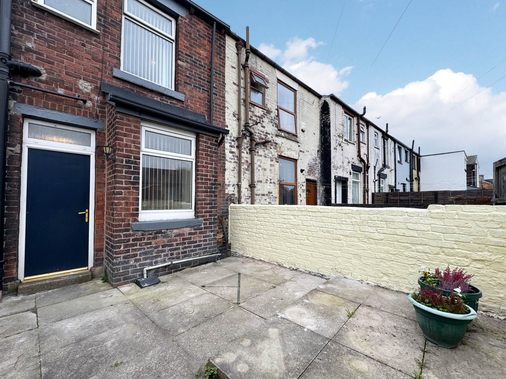 Milnrow Road, Shaw, Oldham, Image 14