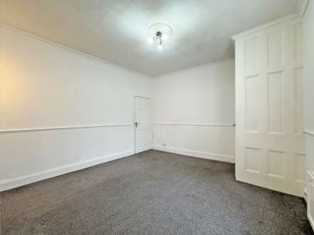 Milnrow Road, Shaw, Oldham, Image 12