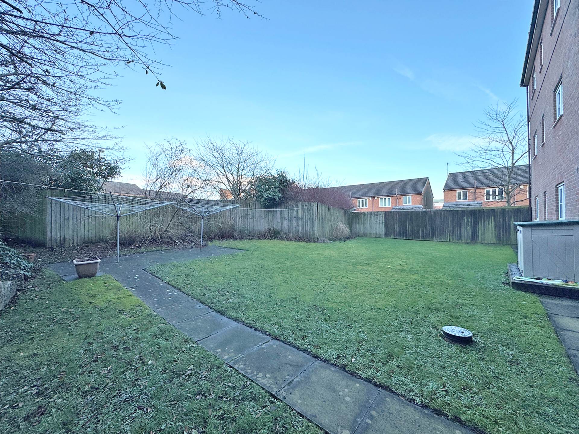 Read Close, Shaw, Image 12