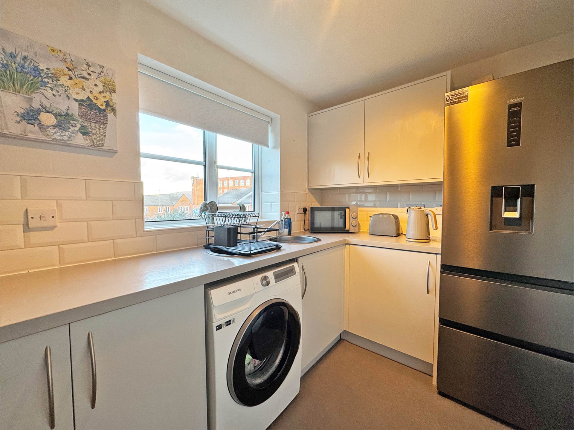 Read Close, Shaw, Image 4