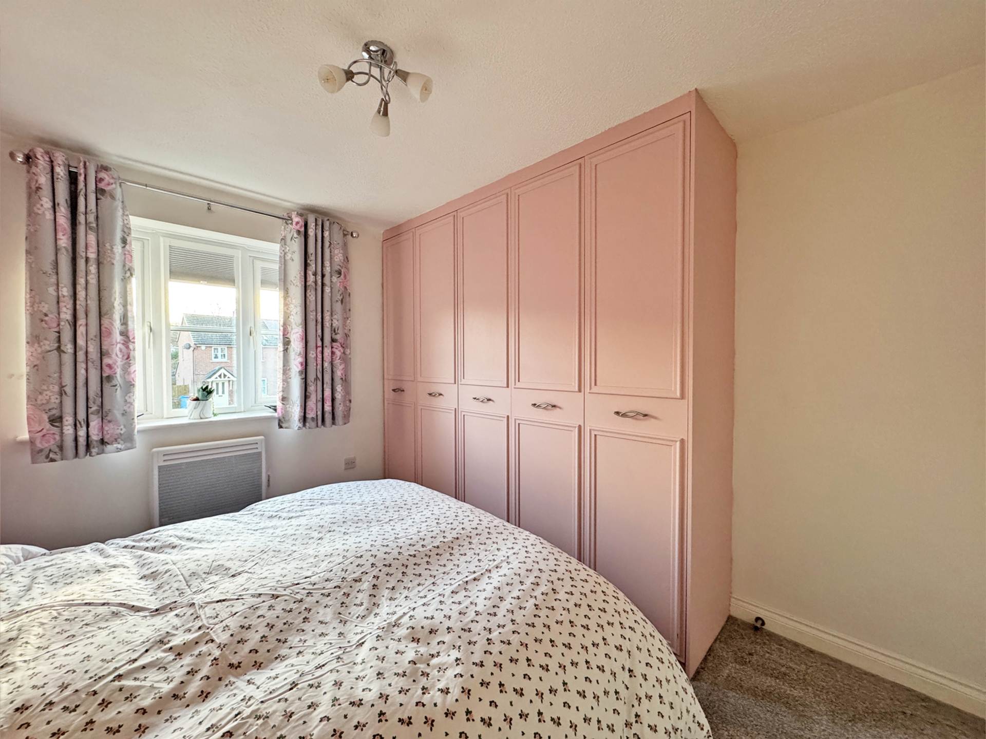 Read Close, Shaw, Image 7