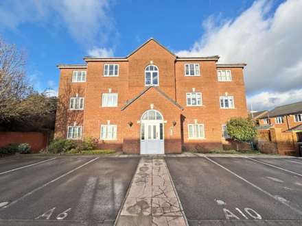 Read Close, Shaw, Image 1