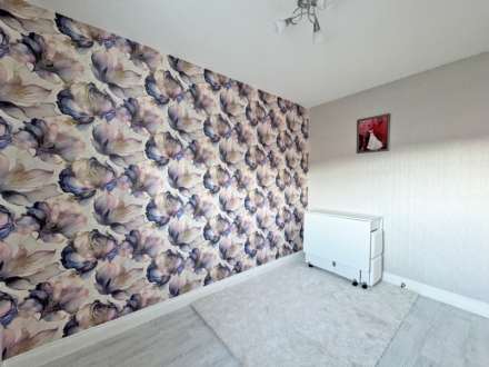 Read Close, Shaw, Image 9