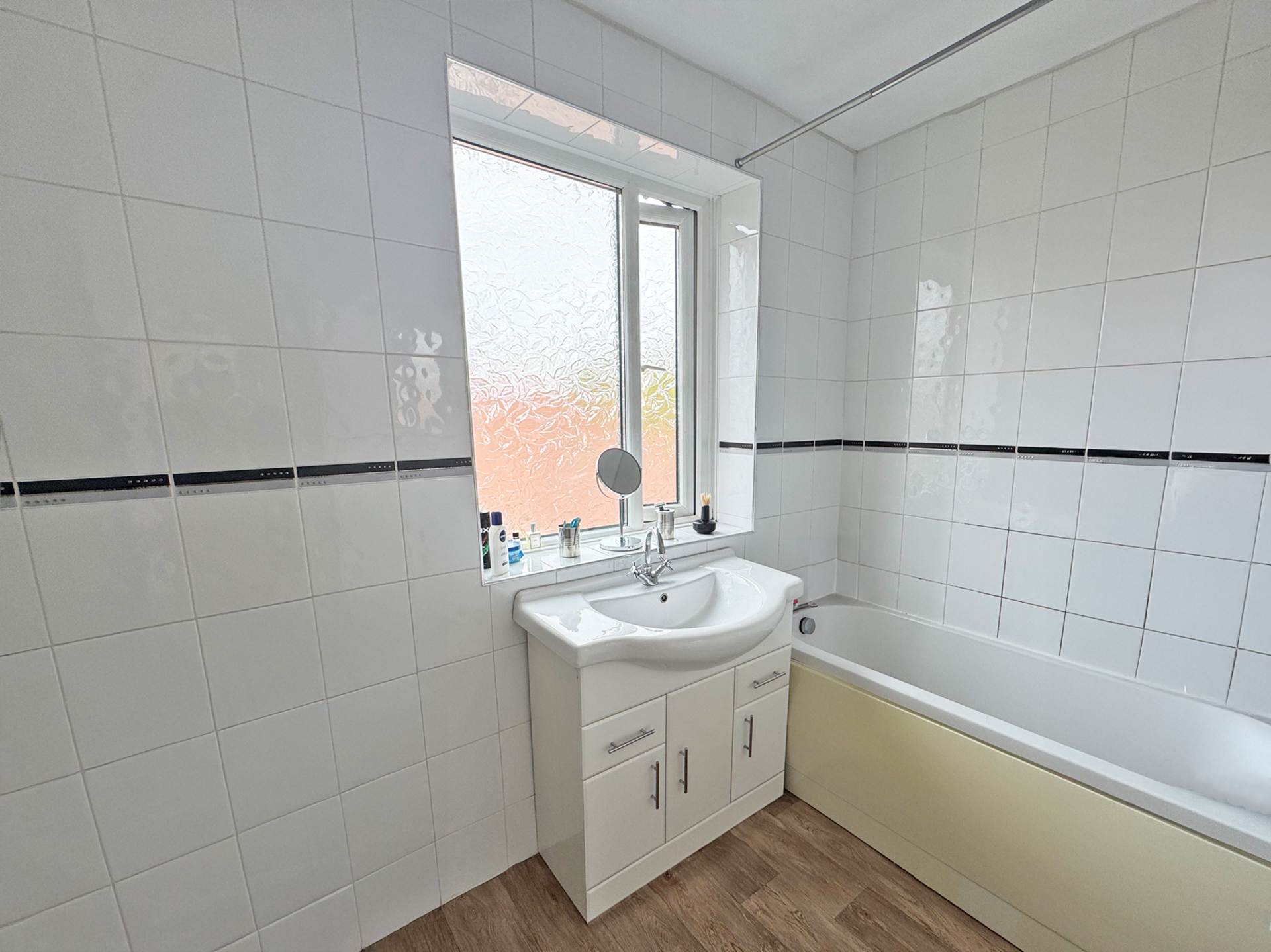 Edge Hill Road, Royton, Image 12