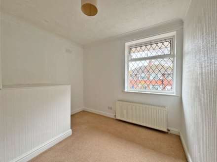 Edge Hill Road, Royton, Image 10