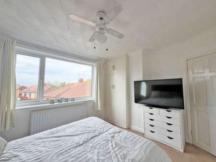 Edge Hill Road, Royton, Image 9