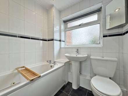 Torwood Road, Oldham, Image 12