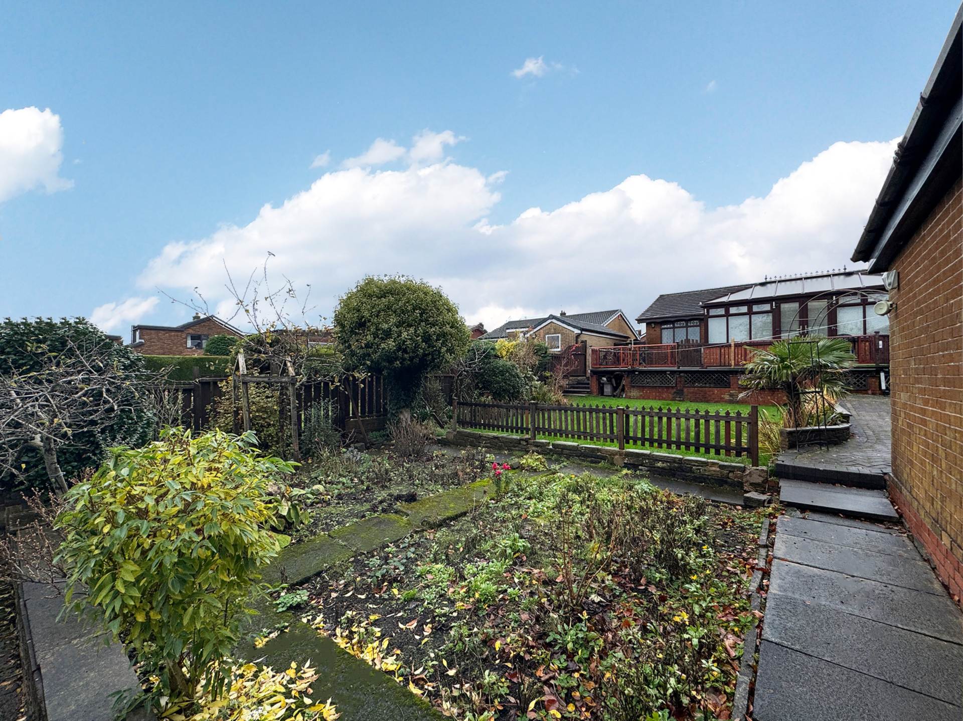 Dorset Avenue, High Crompton, Image 16