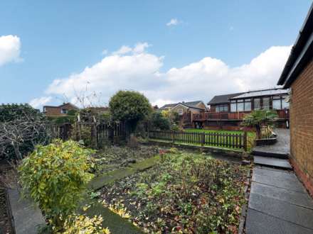 Dorset Avenue, High Crompton, Image 16