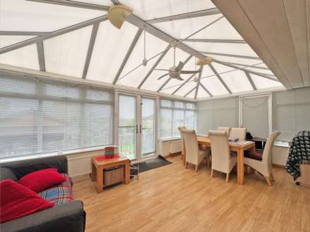 Dorset Avenue, High Crompton, Image 5