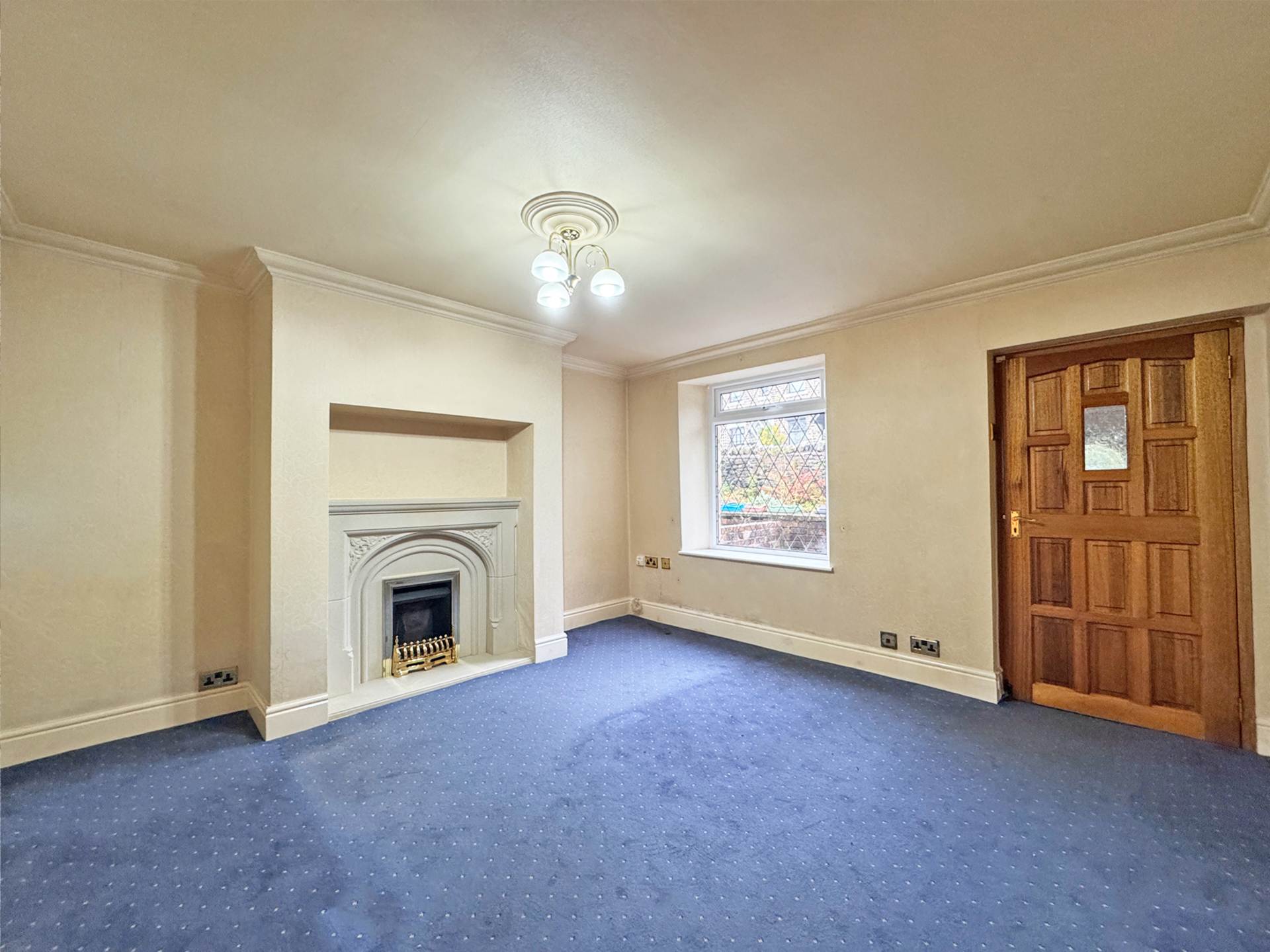 Walkers Court, Springhead, Image 3