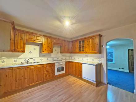 Walkers Court, Springhead, Image 5