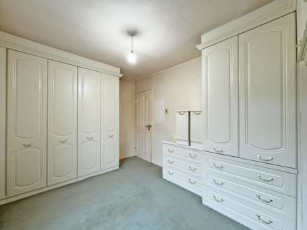 Walkers Court, Springhead, Image 7