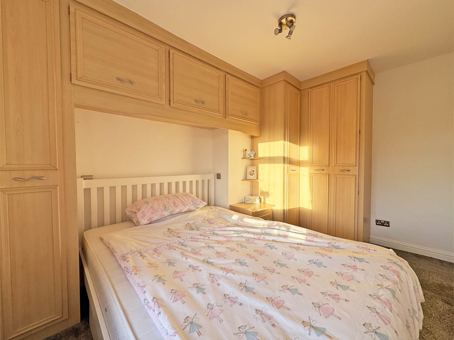 Princess Road, Oldham, Image 13