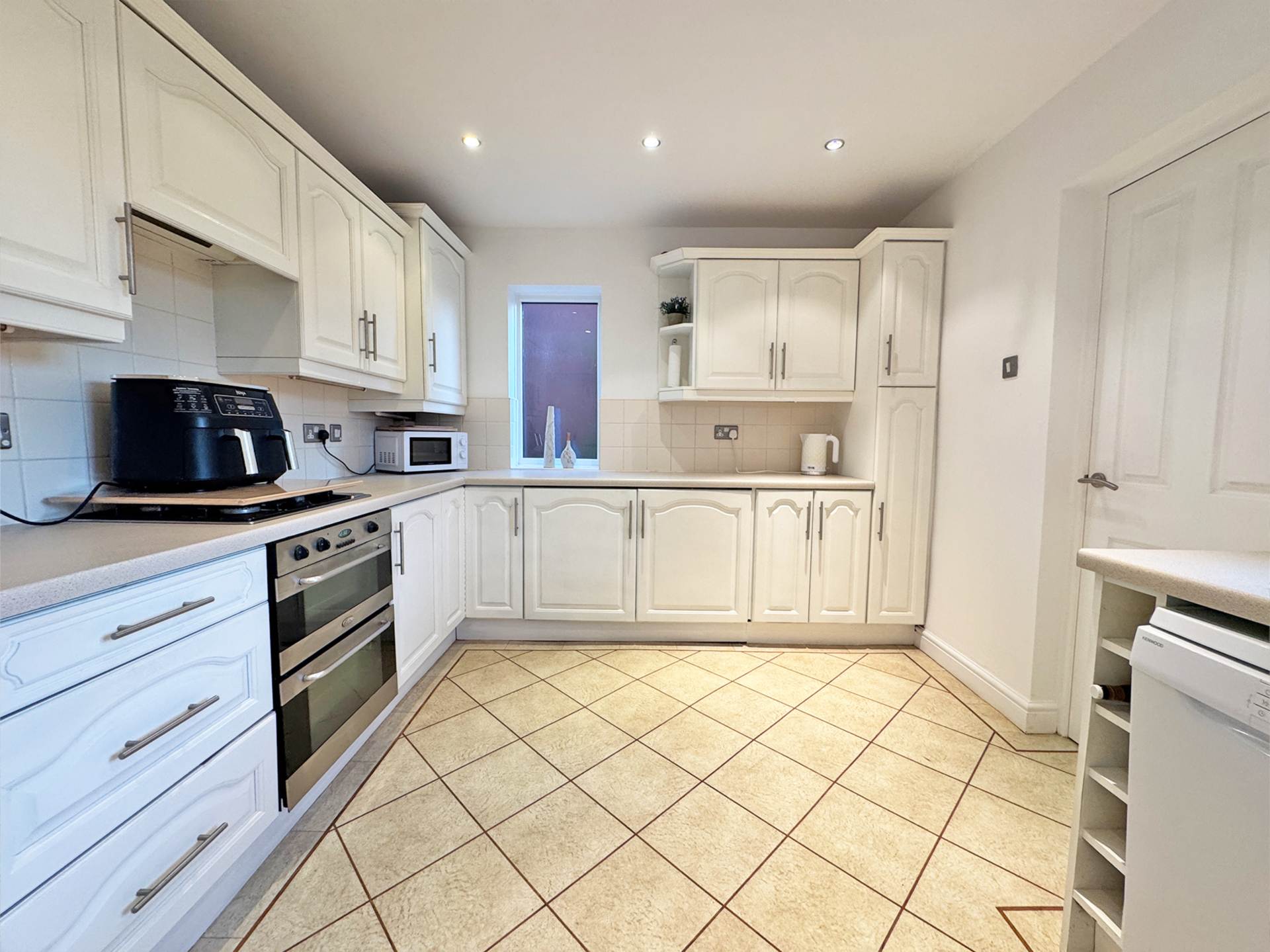 Princess Road, Oldham, Image 6