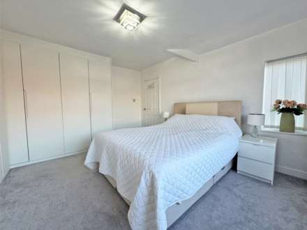 Princess Road, Oldham, Image 10