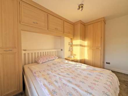 Princess Road, Oldham, Image 13